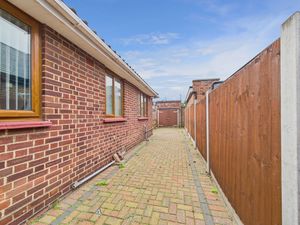 Photo 15- click for photo gallery